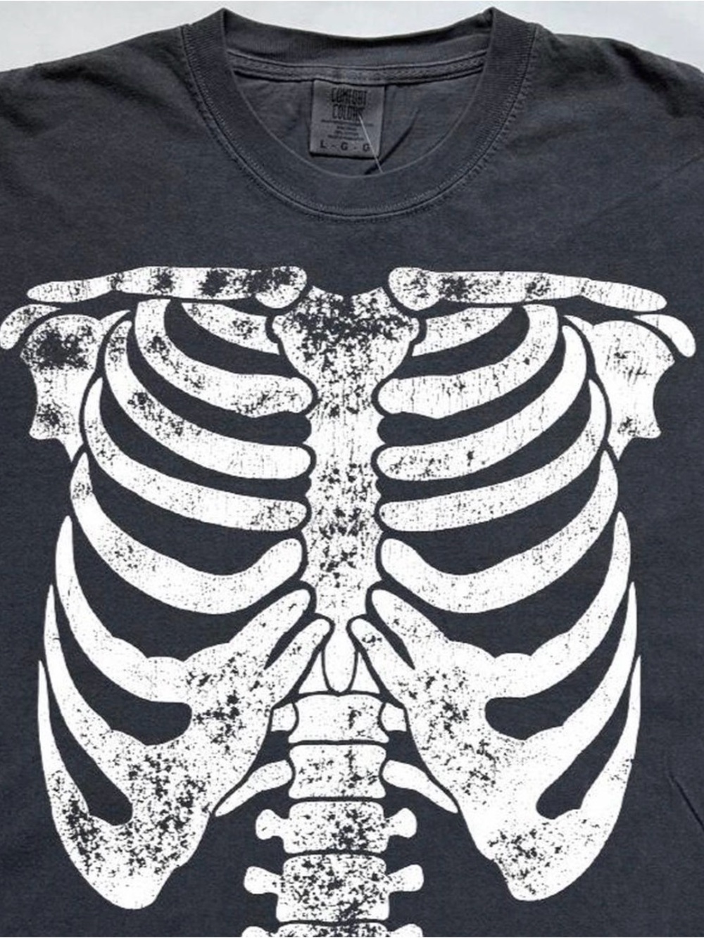 Skeleton Bones rib cage tee Halloween horror vintage shirt